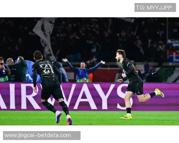 巴黎圣日耳曼大胜莱比锡红牌事件引发全场热议回顾十大精彩进球