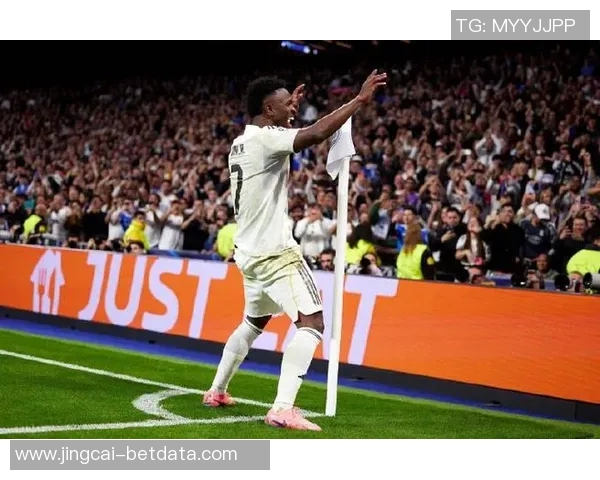 国米友谊赛逆转本菲卡红牌争议引发全场热议